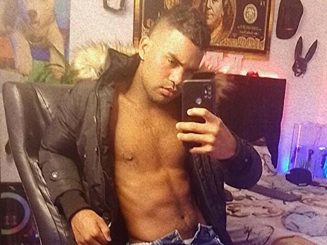 Hookup ad of Dylangreg from Hialeah, USA