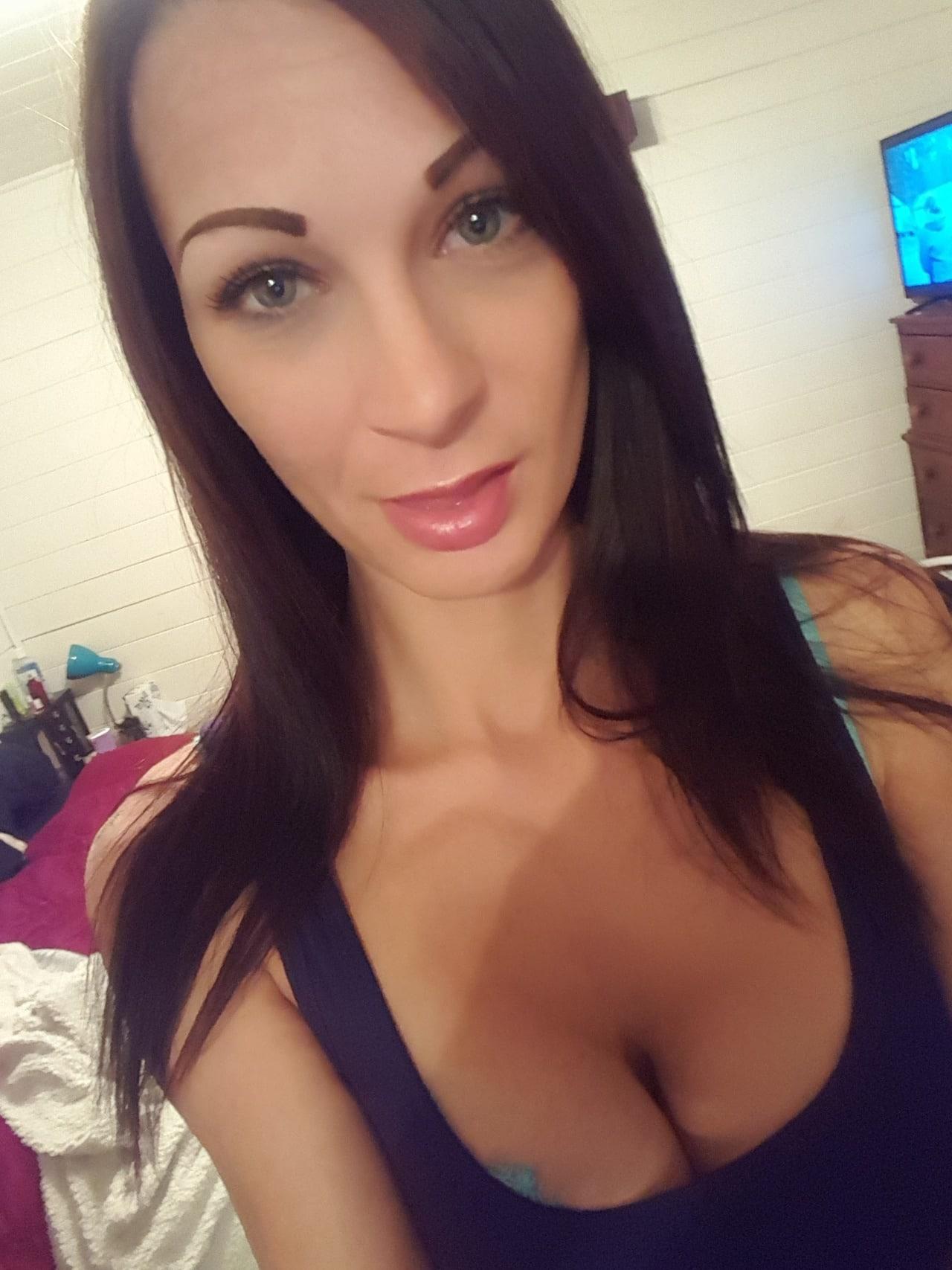 Hookup ad of Lilianexxx from Madison Heights, USA