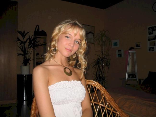 Hookup ad of Xxxclare99 from Garden City, USA